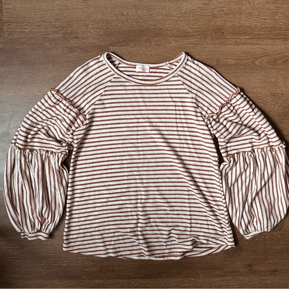 ❌SOLD❌Hailey & Co. Striped Brown and White Sweatshirt with Puffy Sleeves Size M - Picture 2 of 7